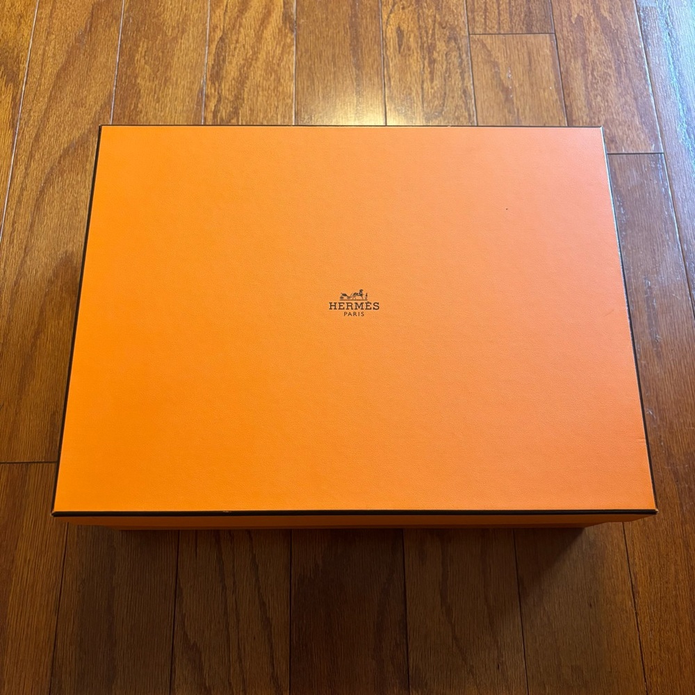 Hermes box with 2 dust bags and ties